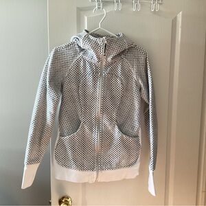 Lululemon Women’s Hoodie - Black and White. Size 8.   B3